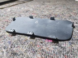 bontott SKODA FABIA II Első Vonószem Burkolat