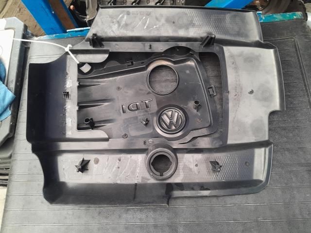 bontott SKODA FABIA II Felső Hűtőburkolat