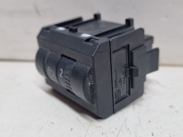 bontott SKODA FABIA II Fényszórómagasság Állító Kapcsoló