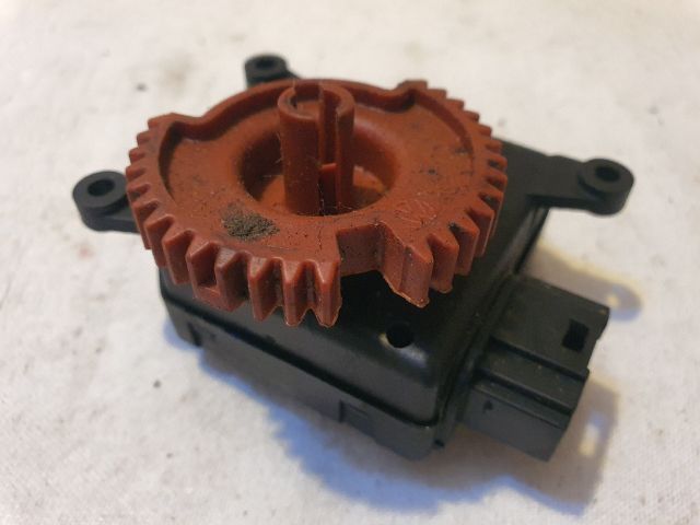 bontott SKODA FABIA II Fűtés Állító Motor