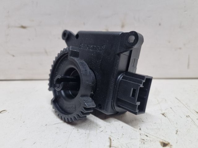 bontott SKODA FABIA II Fűtés Állító Motor