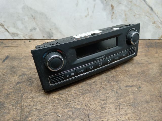 bontott SKODA FABIA II Fűtéskapcsoló (digit klímás)