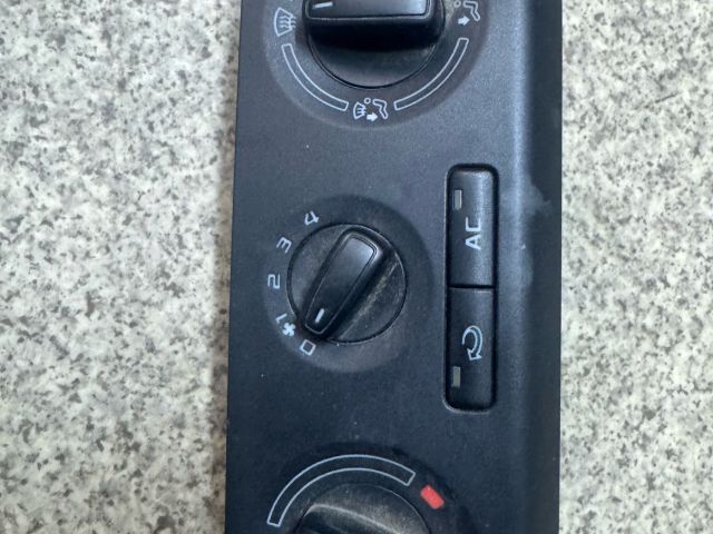 bontott SKODA FABIA II Fűtéskapcsoló (manuális klímás)