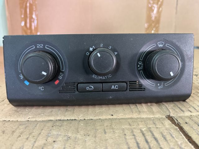 bontott SKODA FABIA II Fűtéskapcsoló (manuális klímás)