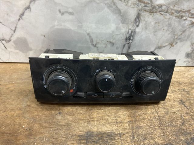 bontott SKODA FABIA II Fűtéskapcsoló (manuális klímás)