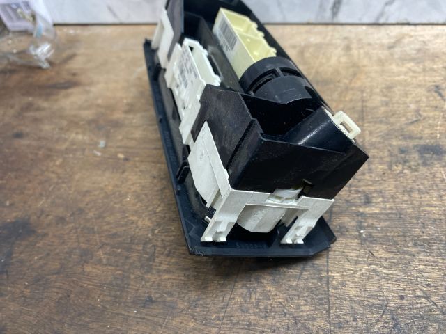 bontott SKODA FABIA II Fűtéskapcsoló (manuális klímás)