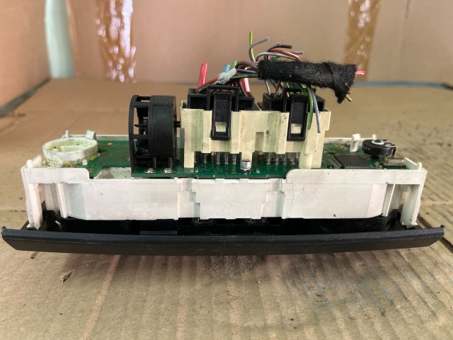 bontott SKODA FABIA II Fűtéskapcsoló (manuális klímás)