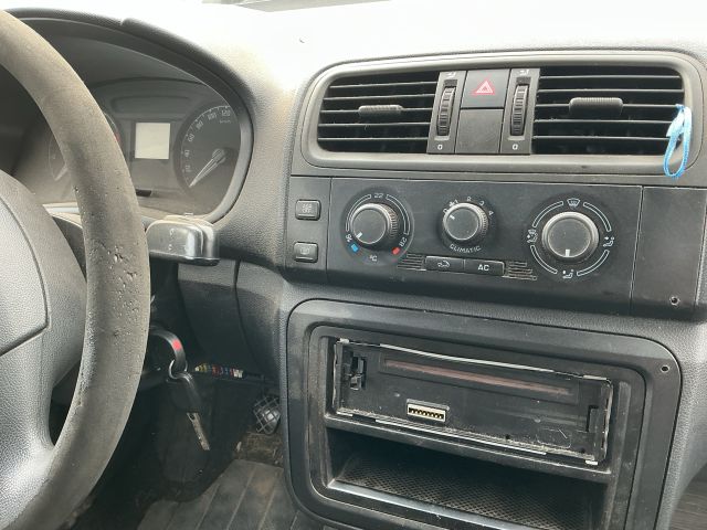 bontott SKODA FABIA II Fűtéskapcsoló (manuális klímás)
