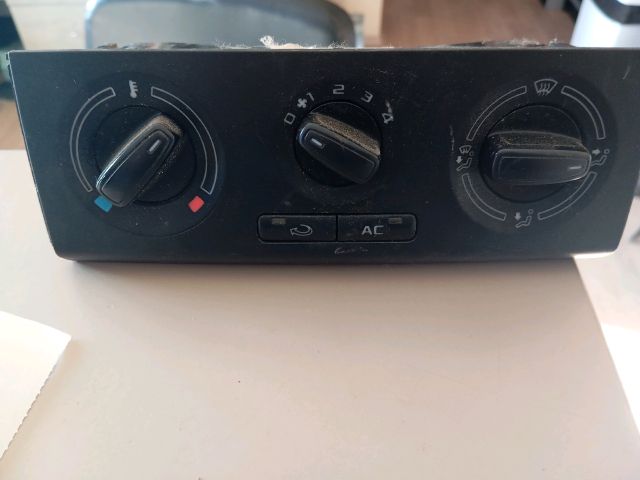 bontott SKODA FABIA II Fűtéskapcsoló (manuális klímás)