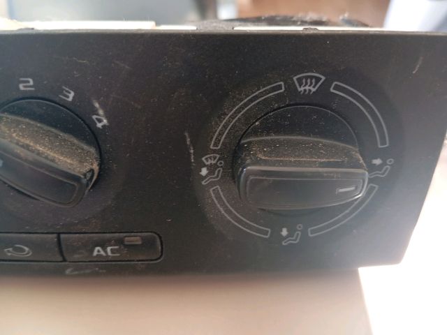 bontott SKODA FABIA II Fűtéskapcsoló (manuális klímás)