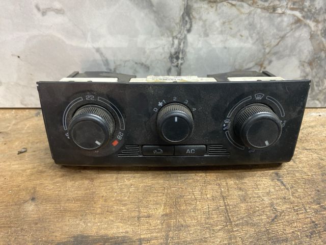 bontott SKODA FABIA II Fűtéskapcsoló (manuális klímás)