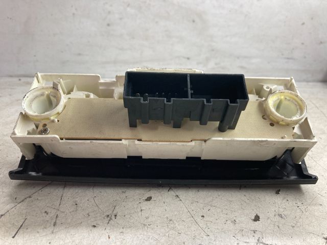 bontott SKODA FABIA II Fűtéskapcsoló (Nem klímás)