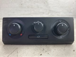 bontott SKODA FABIA II Fűtéskapcsoló (Nem klímás)