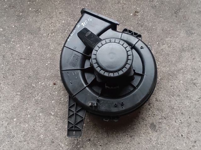 bontott SKODA FABIA II Fűtőmotor (Klímás)