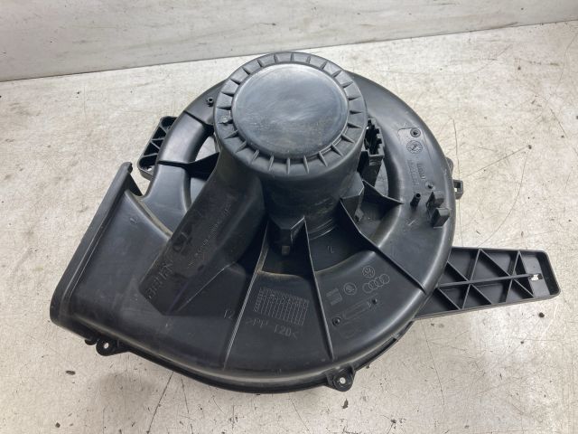 bontott SKODA FABIA II Fűtőmotor (Klímás)