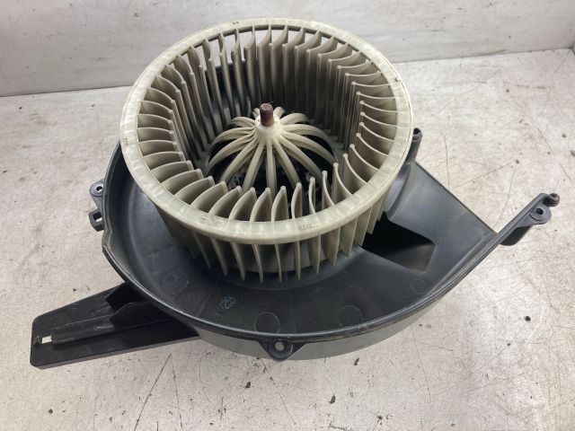 bontott SKODA FABIA II Fűtőmotor (Klímás)