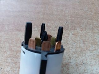 bontott SKODA FABIA II Gyújtáskapcsoló Zárbetét