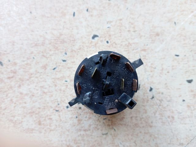 bontott SKODA FABIA II Gyújtáskapcsoló Zárbetét