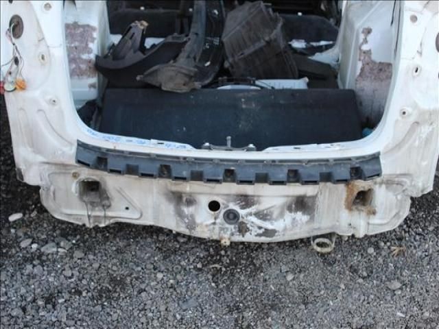 bontott SKODA FABIA II Hátfal