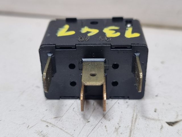 bontott SKODA FABIA II Hátsó Ködzárófény Kapcsoló