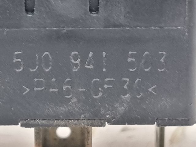 bontott SKODA FABIA II Hátsó Ködzárófény Kapcsoló