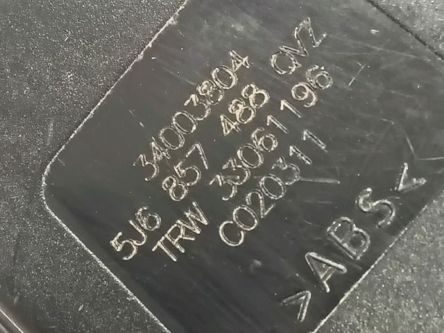 bontott SKODA FABIA II Hátsó középső Biztonsági Öv Csat