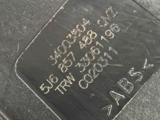 bontott SKODA FABIA II Hátsó középső Biztonsági Öv Csat