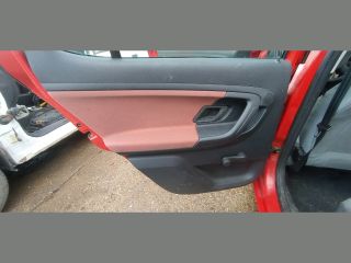 bontott SKODA FABIA II Hátsó középső Biztonsági Öv Csat