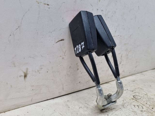 bontott SKODA FABIA II Hátsó középső Biztonsági Öv Csat