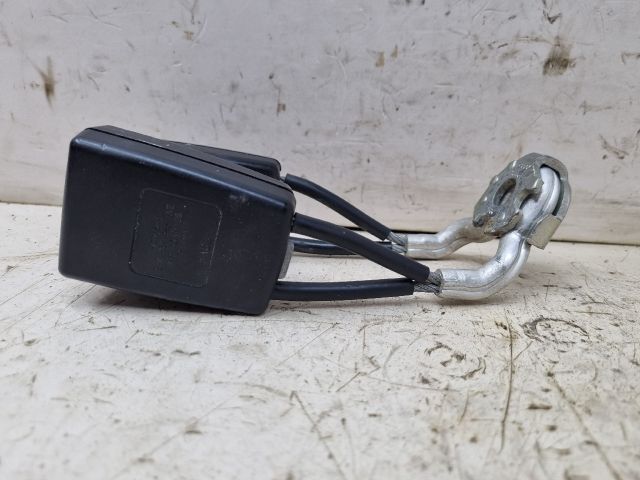 bontott SKODA FABIA II Hátsó középső Biztonsági Öv Csat