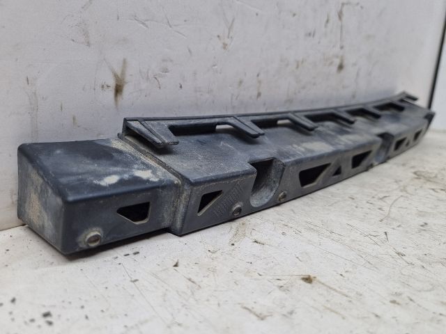 bontott SKODA FABIA II Hátsó középső Lökhárító Tartó (Műanyag)