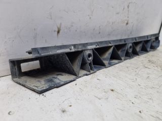 bontott SKODA FABIA II Hátsó középső Lökhárító Tartó (Műanyag)