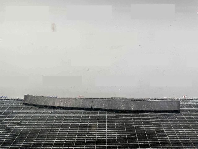 bontott SKODA FABIA II Hátsó középső Lökhárító Tartó (Műanyag)