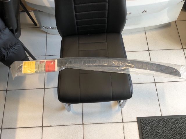 bontott SKODA FABIA II Hátsó Lökhárító Díszléc