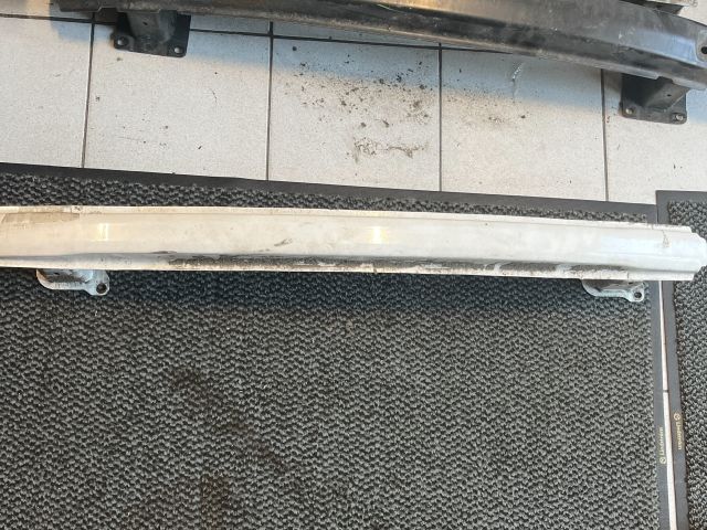 bontott SKODA FABIA II Hátsó Lökhárító Merevítő (Fém)