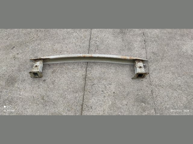 bontott SKODA FABIA II Hátsó Lökhárító Merevítő (Fém)