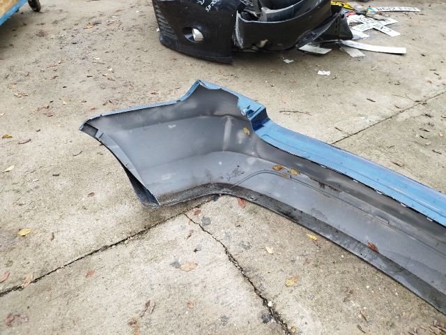 bontott SKODA FABIA II Hátsó Lökhárító (Részeivel)