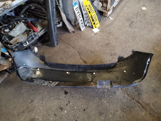 bontott SKODA FABIA II Hátsó Lökhárító (Részeivel)