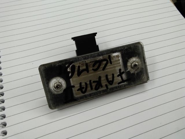 bontott SKODA FABIA II Hátsó Rendszámtábla Világítás