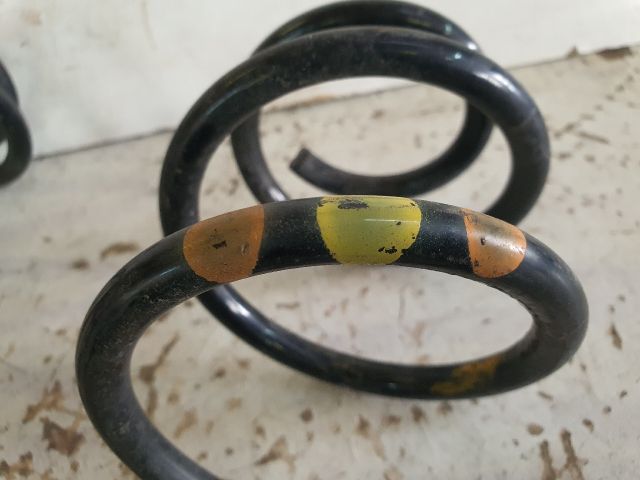 bontott SKODA FABIA II Hátsó Rugó Pár