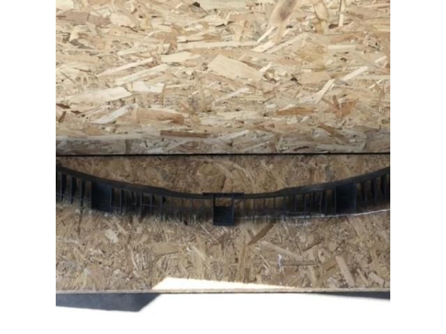 bontott SKODA FABIA II Hűtőrács