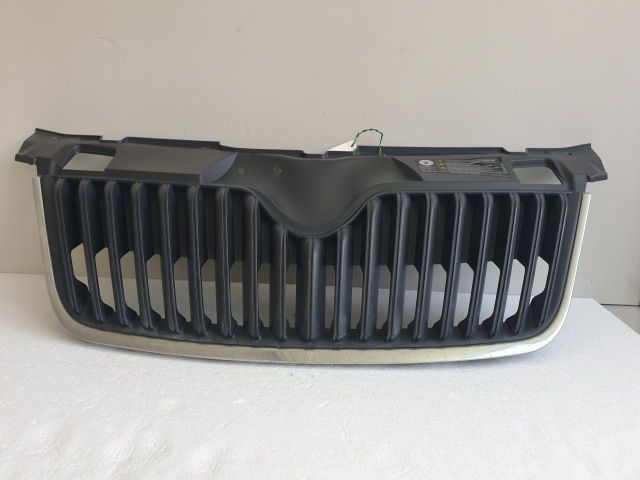 bontott SKODA FABIA II Hűtőrács