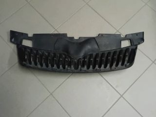 bontott SKODA FABIA II Hűtőrács
