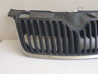 bontott SKODA FABIA II Hűtőrács