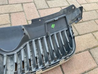 bontott SKODA FABIA II Hűtőrács