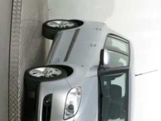 bontott SKODA FABIA II Hűtőrács