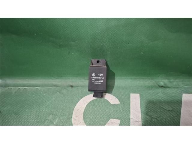 bontott SKODA FABIA II Izzító Relé