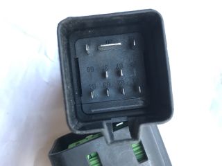 bontott SKODA FABIA II Izzító Relé