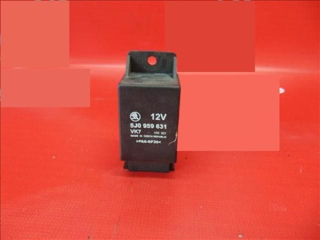 bontott SKODA FABIA II Izzító Relé