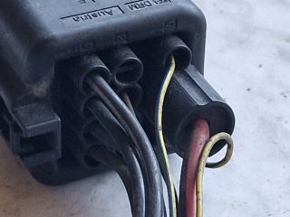 bontott SKODA FABIA II Izzító Relé